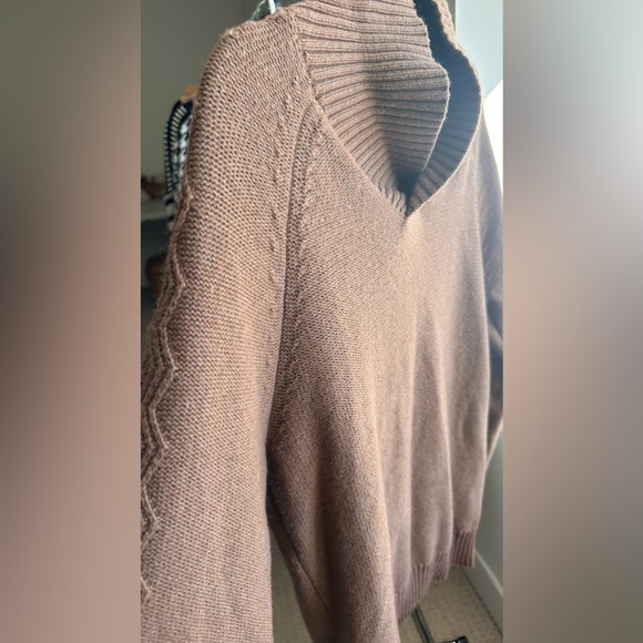 Re&Co sweater - Picture 9 of 16